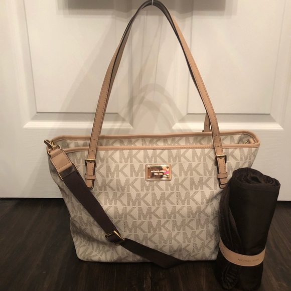 michael kors changing bag